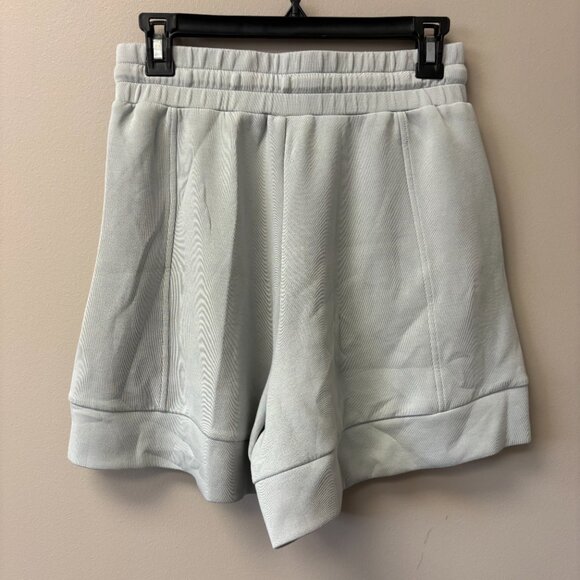 Varley Double Soft Atrium High-Rise Shorts – 4.5" Inseam - Picture 4 of 4